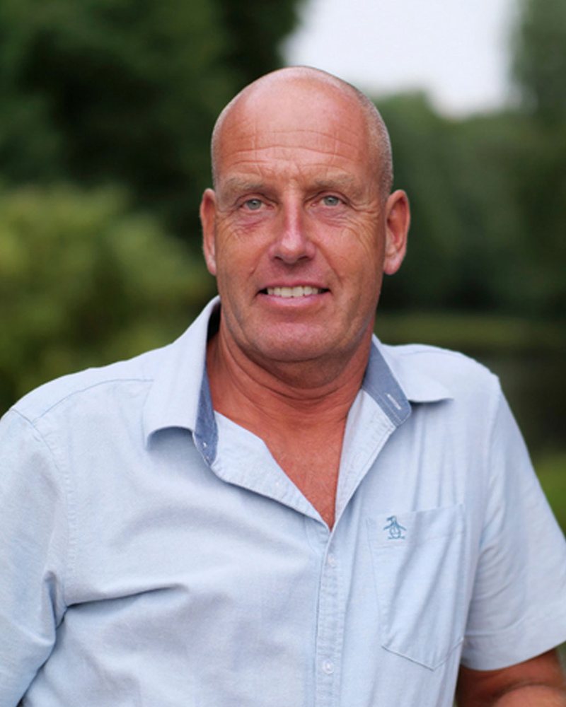 Simon Hollingshead